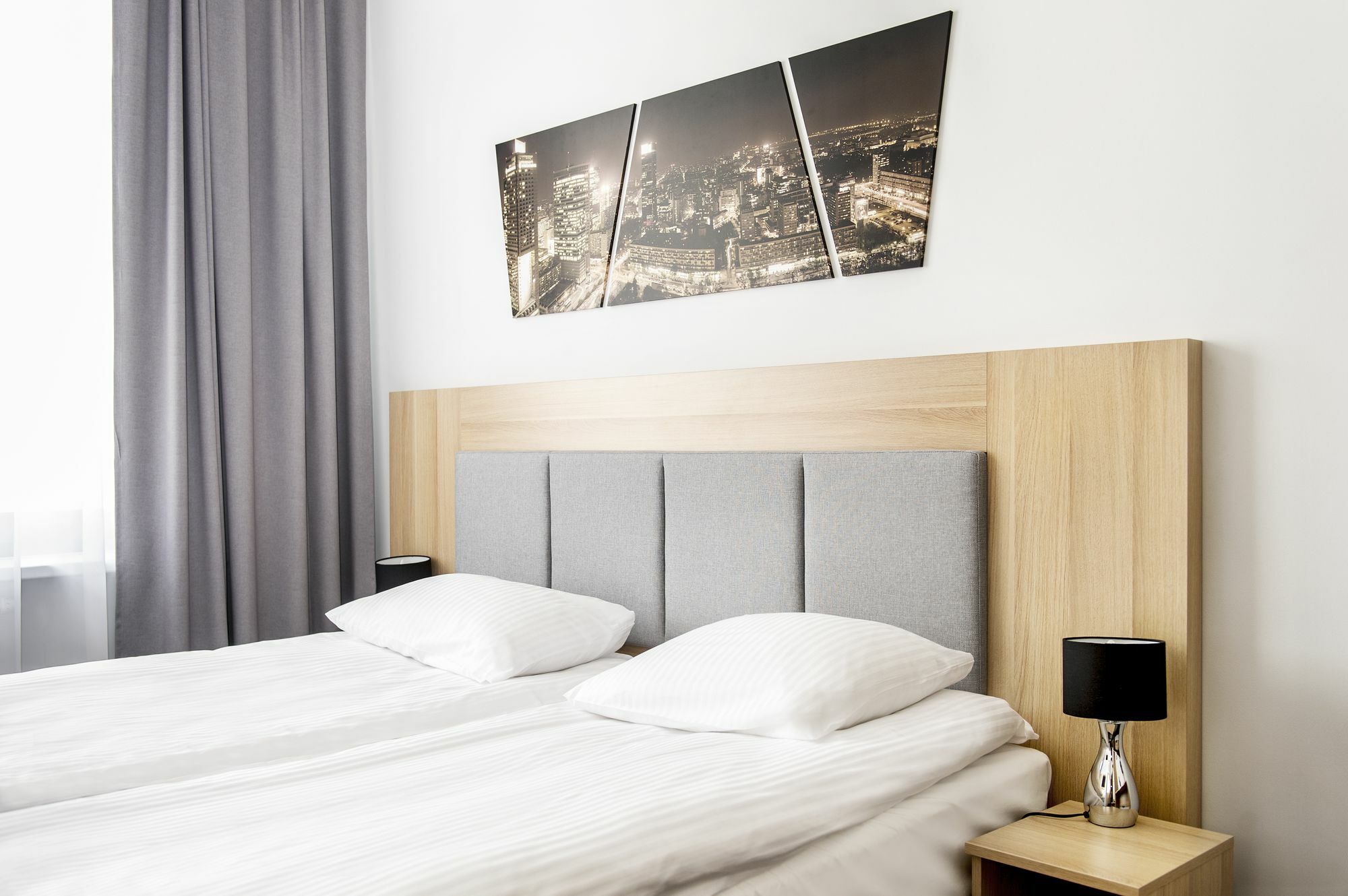 Hotel Waw Airport Okęcie 2*